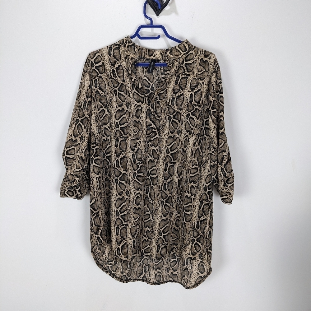 New Collection Made In Italy Snake Print Blouse Large/Extra Large